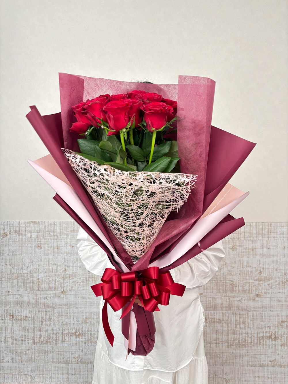 豪華 赤バラ12本の花束