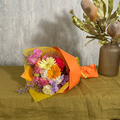 パステルカラーのおまかせ花束