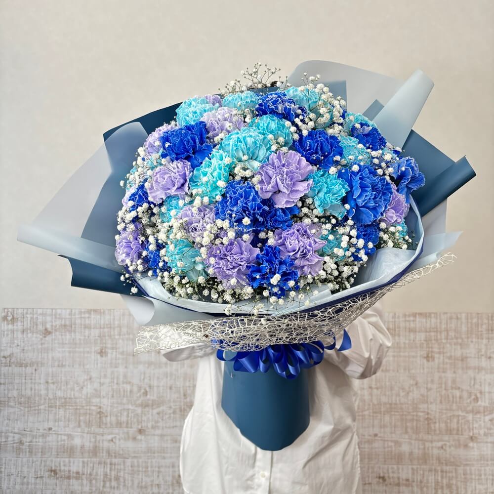 豪華なブルーパープル系の花束