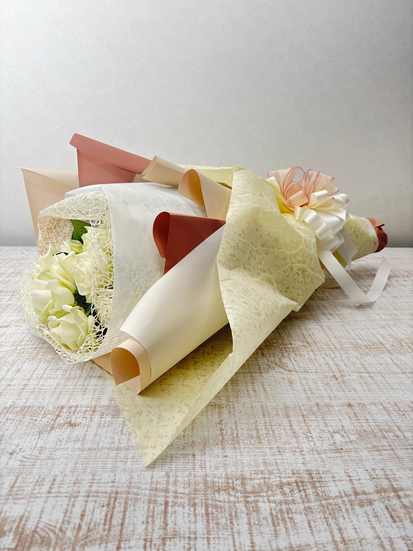 白バラ12本の 花束 (プロポーズ）