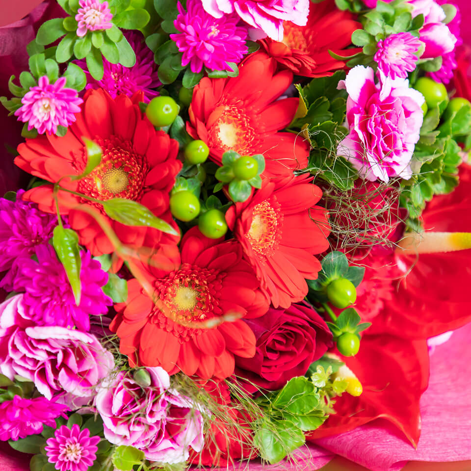 赤系 花束 – 花のブルーメンノイエ